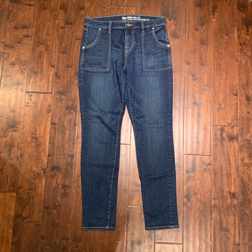 Gap dark wash skinny jeans, size 8(29)